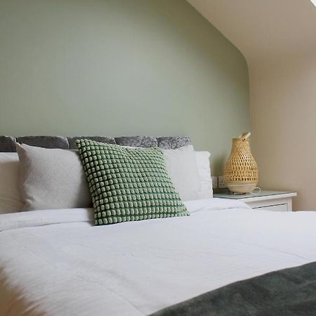 Charming 1-Bed Loft In Caerleon Apartman Newport Kültér fotó