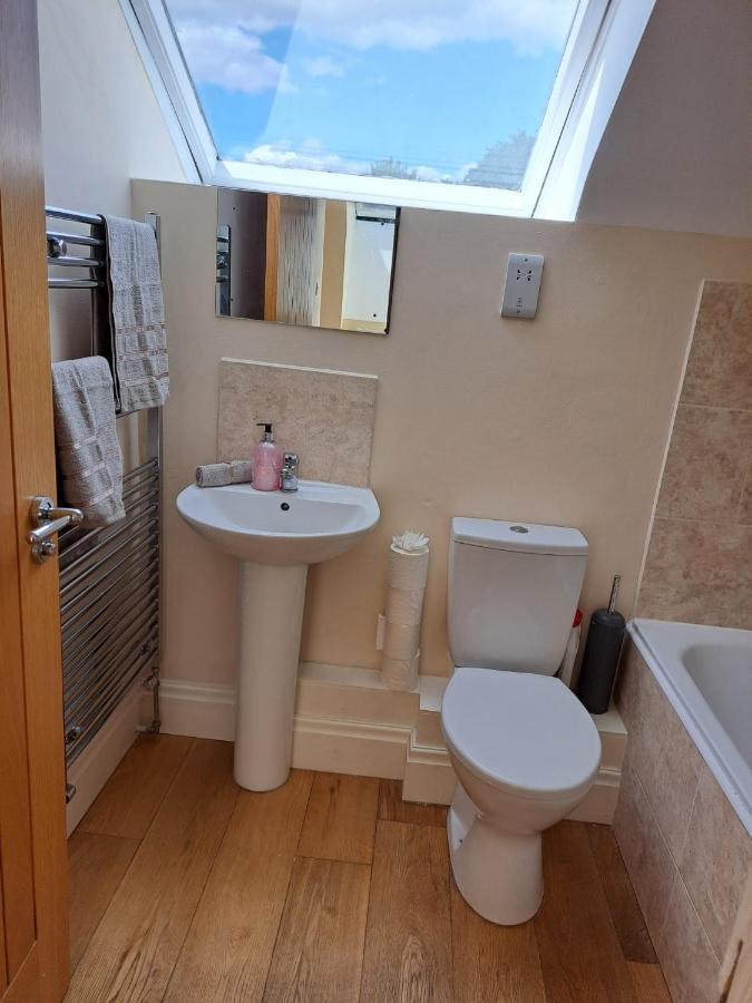 Charming 1-Bed Loft In Caerleon Apartman Newport Kültér fotó